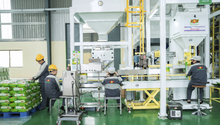 Dây Chuyển Sản Xuất Gạo VinaGreen Đạt Tiêu Chuẩn ISO 22000 - 2018